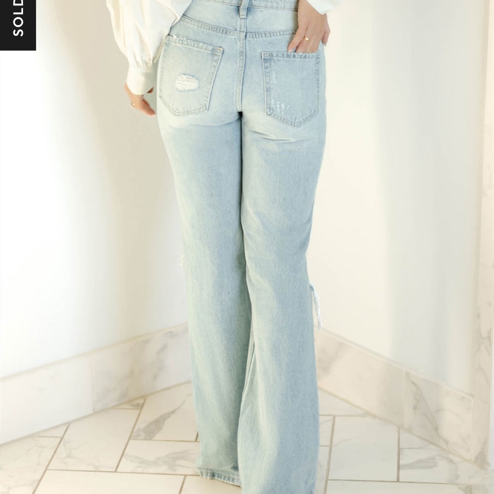 High Rise Light Blue Jeans - Picture 6 of 13